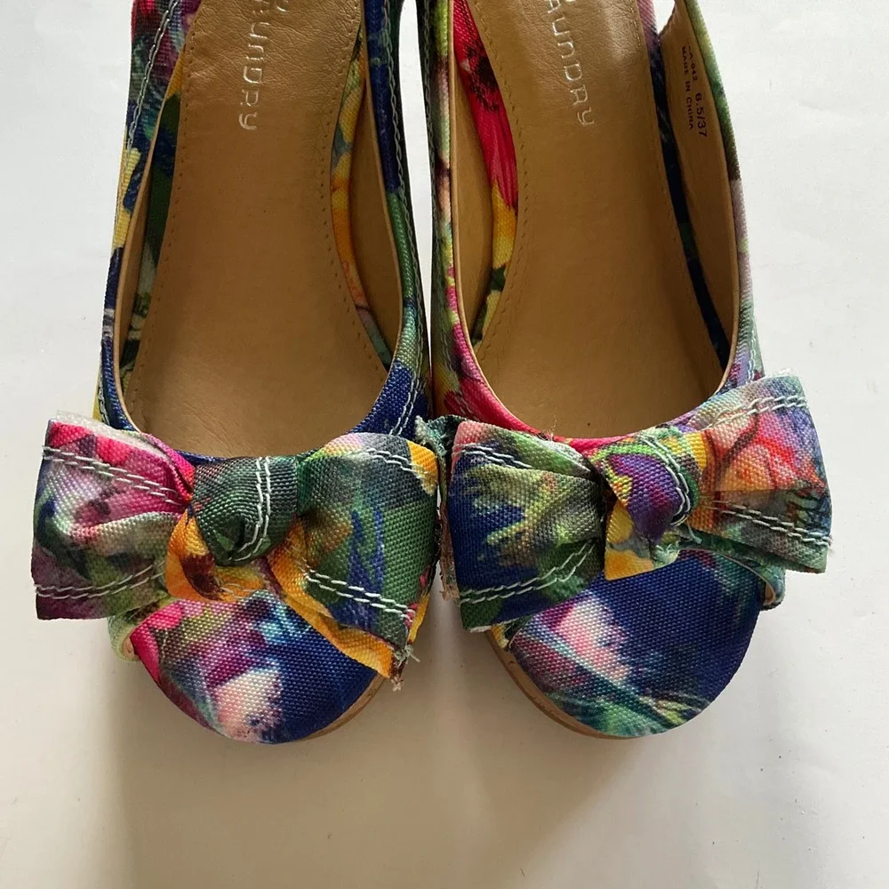 CL by Laundry‎ Imagined Multi Floral Wedge Sandals Cork Heel Peep Toe 6.5 New IB